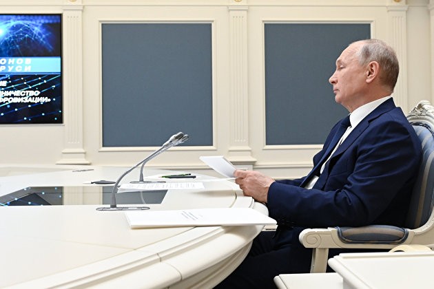 Путин поручил определить цель по доле ипотечных кредитов на ИЖС