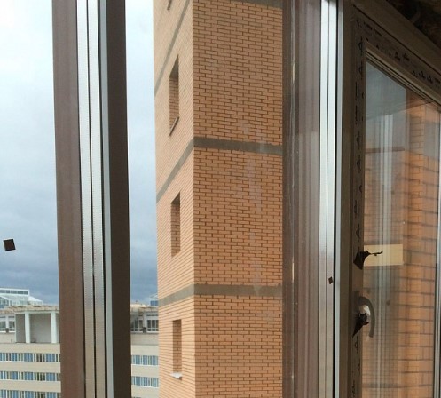 Замена фасадного остекления: обновление внешнего вида без изменения фасада