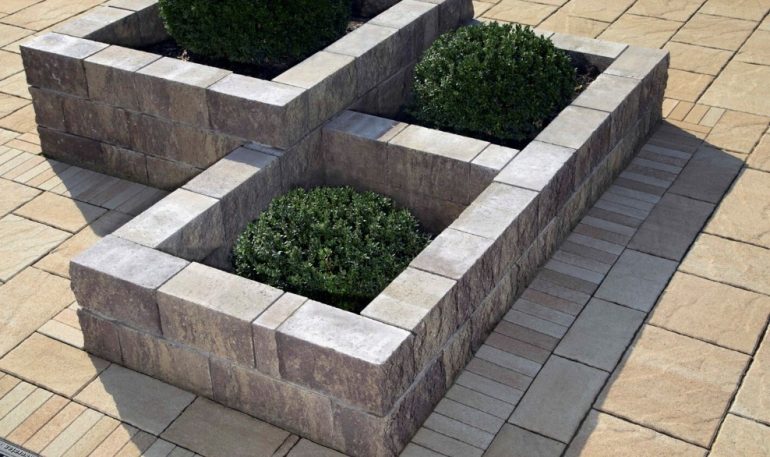 Как купить тротуарную плитку правильно: качество и надежность для вашего двора