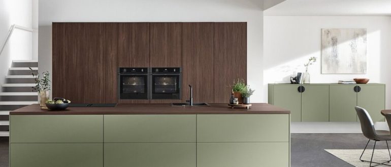 Варианты компактного хранения посуды для кухни