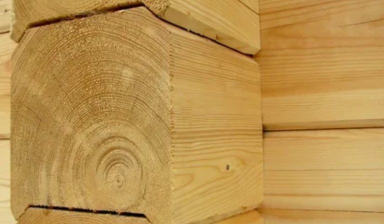 Почему профилированный брус завоевывает популярность в строительстве современных домов