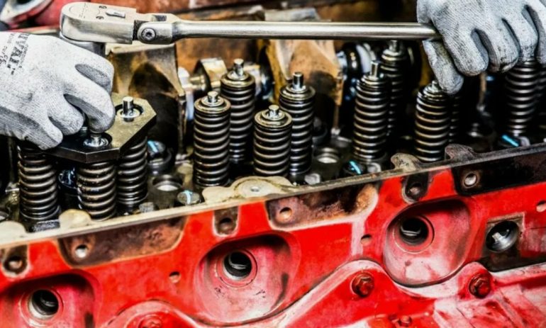 Капитальный ремонт двигателя камминз: залог надежной работы вашего грузовика