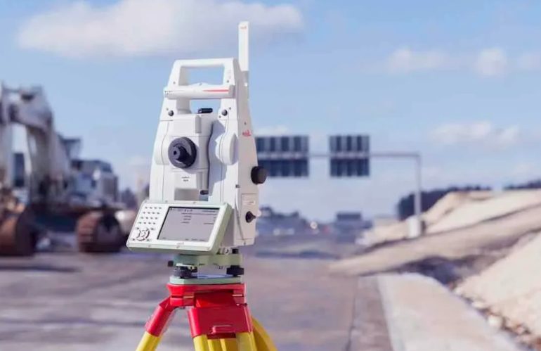 Современные геодезические приборы и оборудование: ключ к точным измерениям