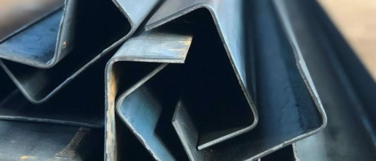 Труба бесшовная и швеллер гнутый — надёжная основа современного металлопроката