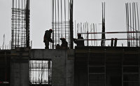 Рабочие на строительной площадке