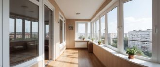 Плюсы и минусы французского остекления балкона